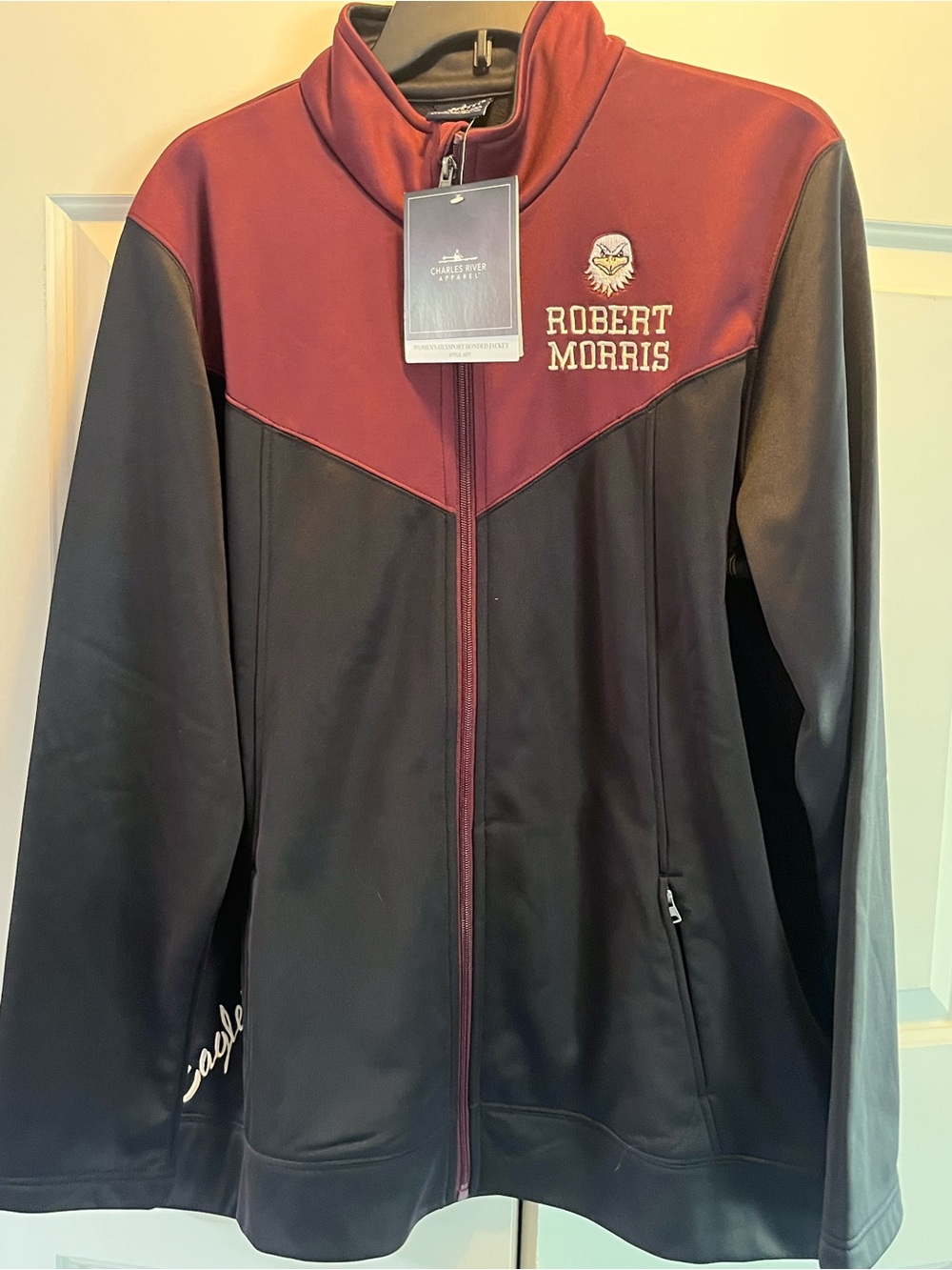 NWT Women’s Robert Morris University Full Zip Pullover Size 2XL